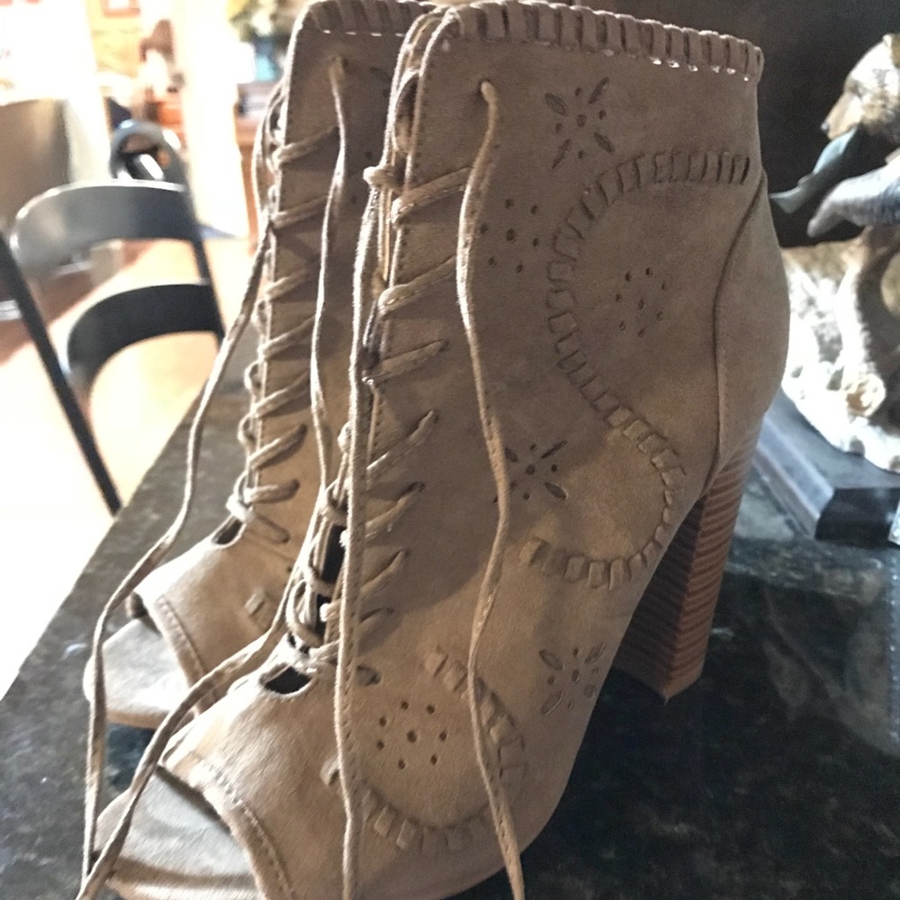 Just Fab Heels - image 1